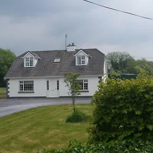 Cloonboo With Tours Sleeps 12 Holiday home Galway